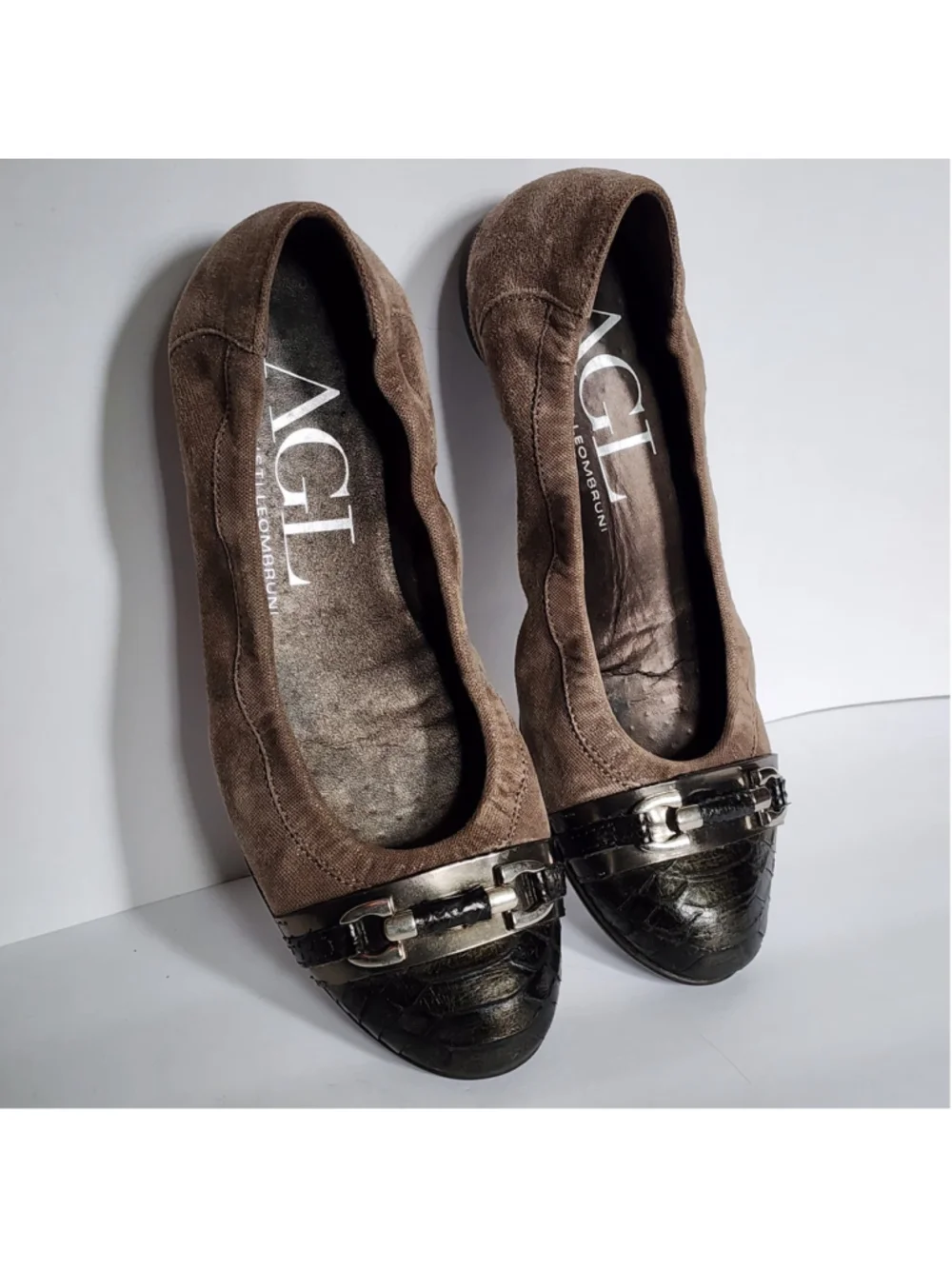 AGL Attilio Giusti Leombruni Monika Suede Cap Toe Ballet Flats Size 36 US 6